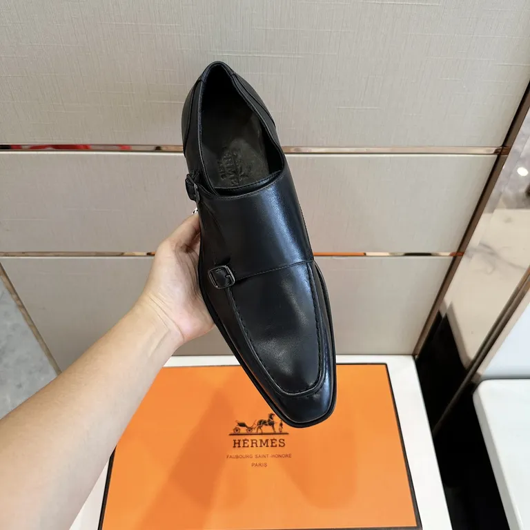 Hermes Shoe 